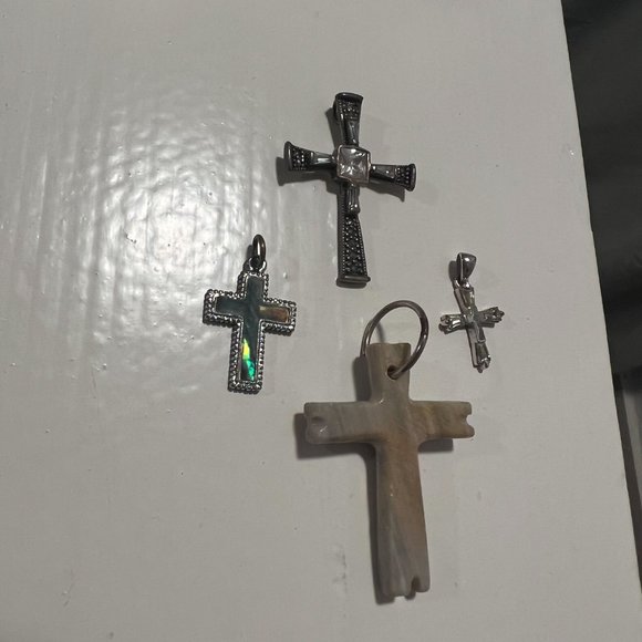 Bundle of Cross Pendants - Picture 2 of 3